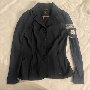 NWT Ariat Artico Exhale Show Coat in NAVY 2R
